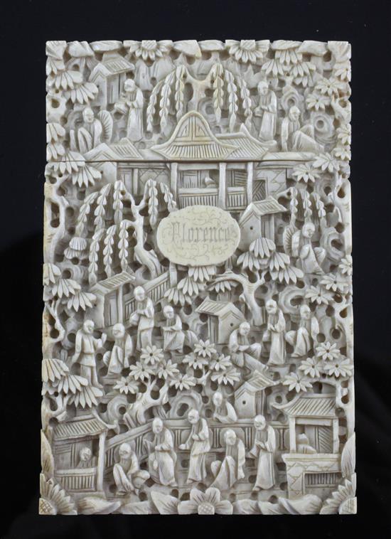 A Chinese export ivory card case, 19th century, 11.5cm